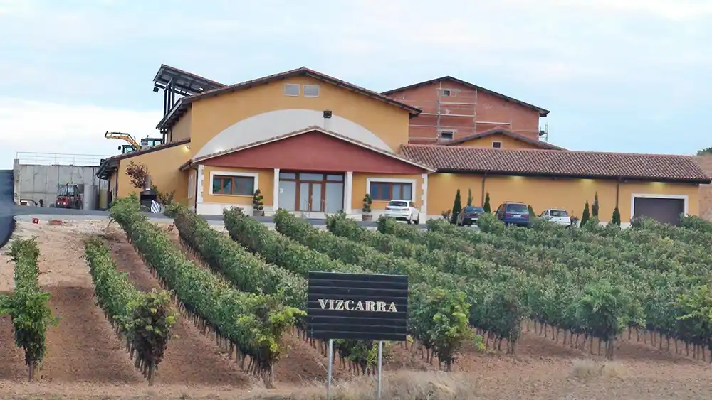 Bodegas-Vizcarra-fachada-vina